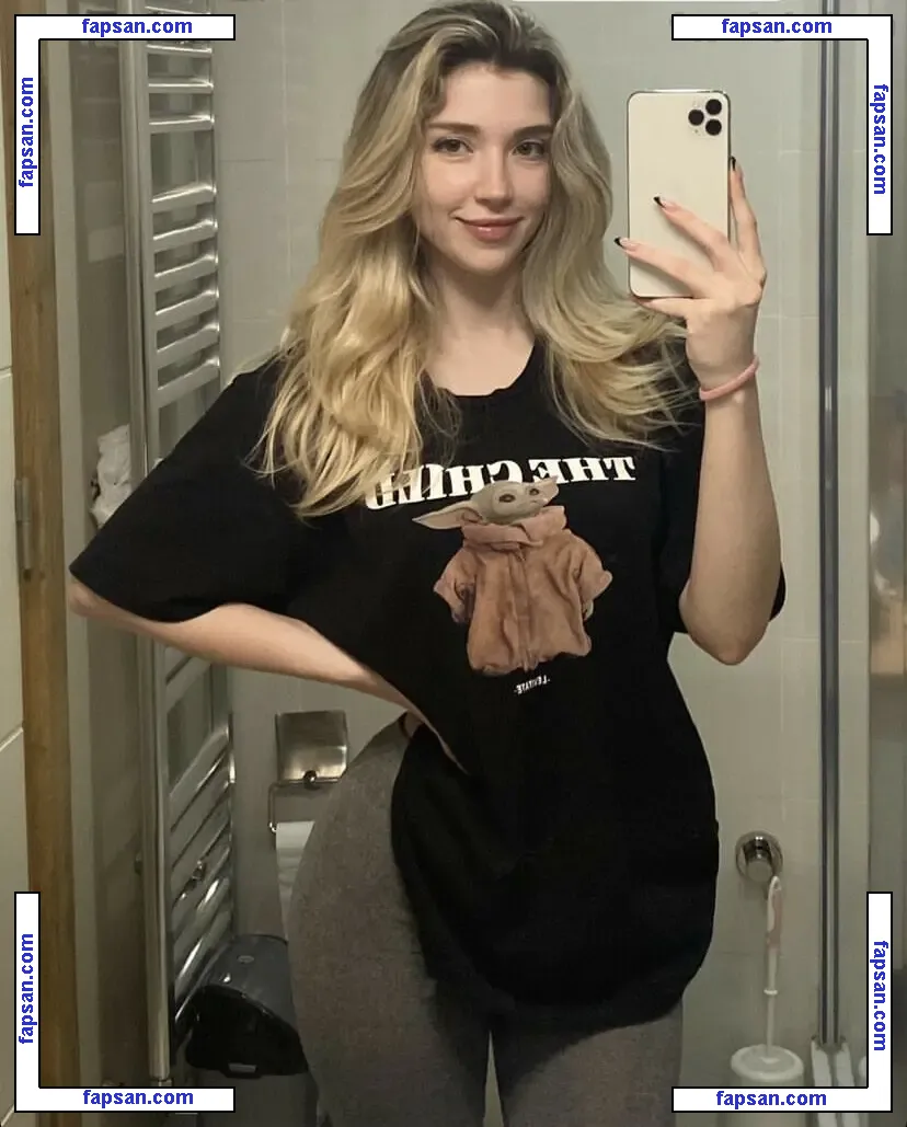 Snowmaiid голая фото #0023 с Онлифанс