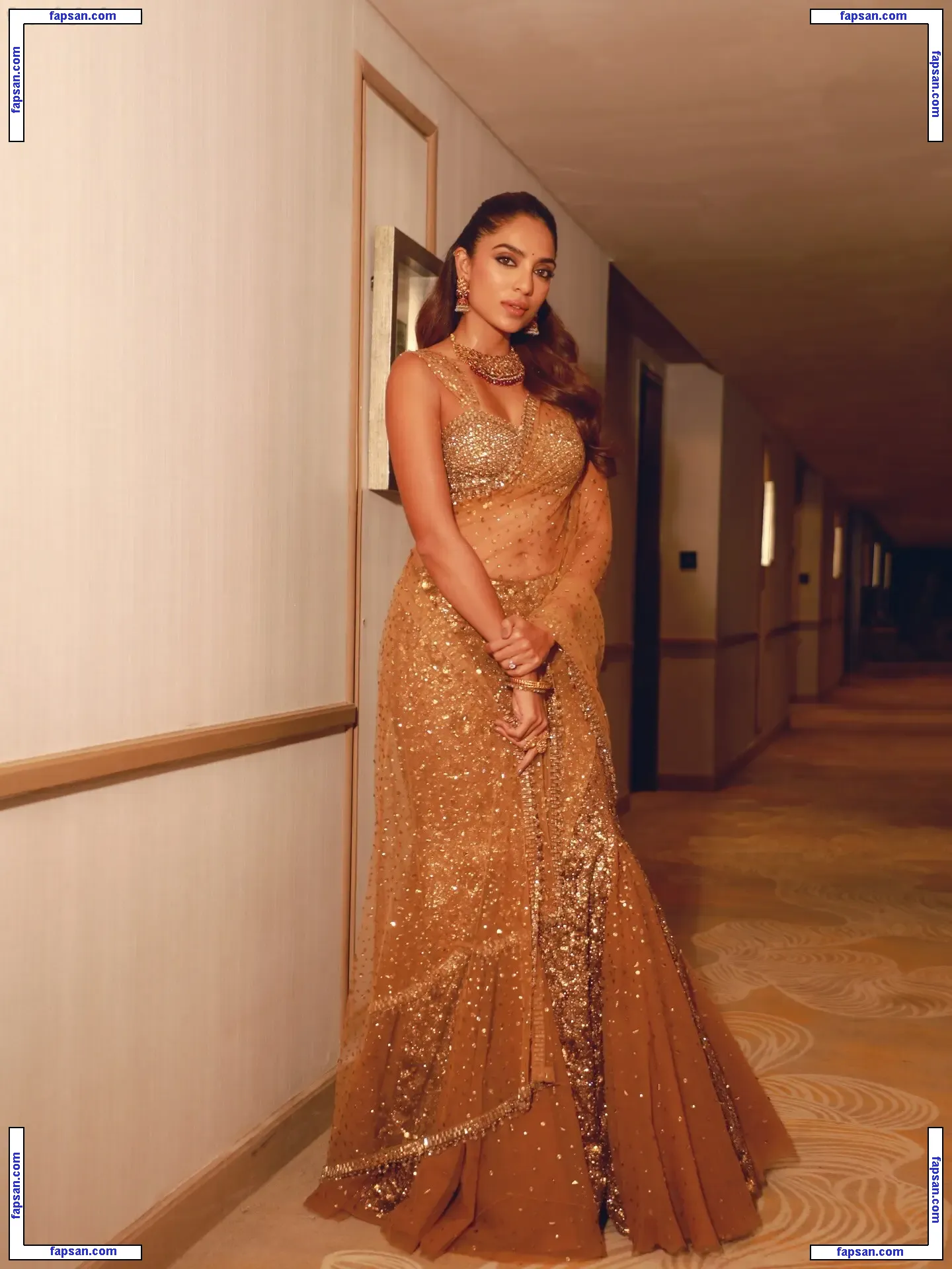 Sobhita Dhulipala nude photo #0012 from OnlyFans