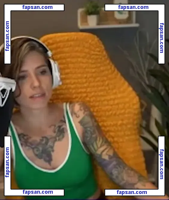 Soe Gwchwind nude photo #0040 from OnlyFans