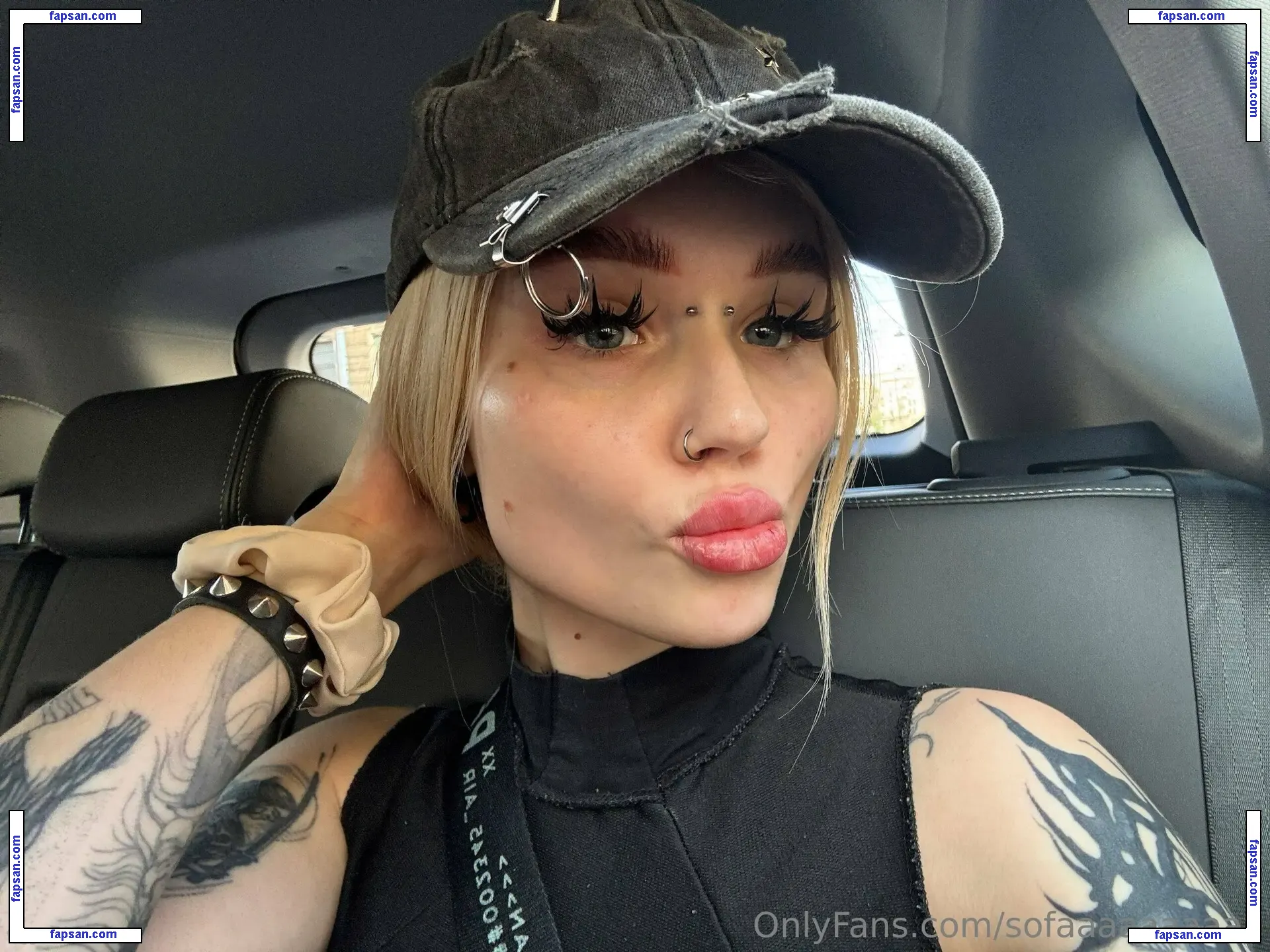 sofaaaaaaaaaa nude photo #0052 from OnlyFans