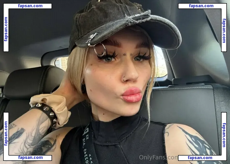 sofaaaaaaaaaa nude photo #0057 from OnlyFans