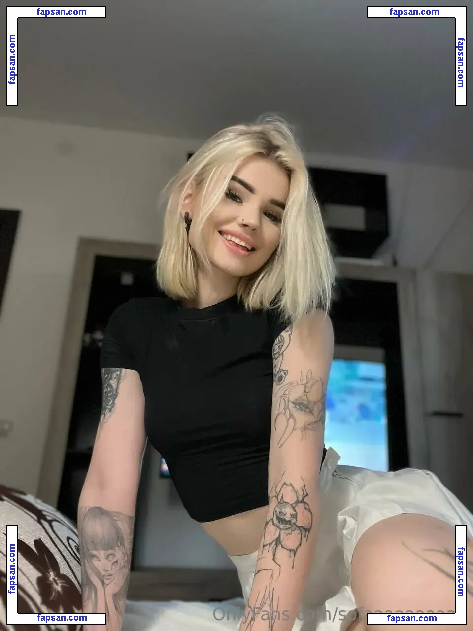 sofaaaaaaaaaa nude photo #0062 from OnlyFans
