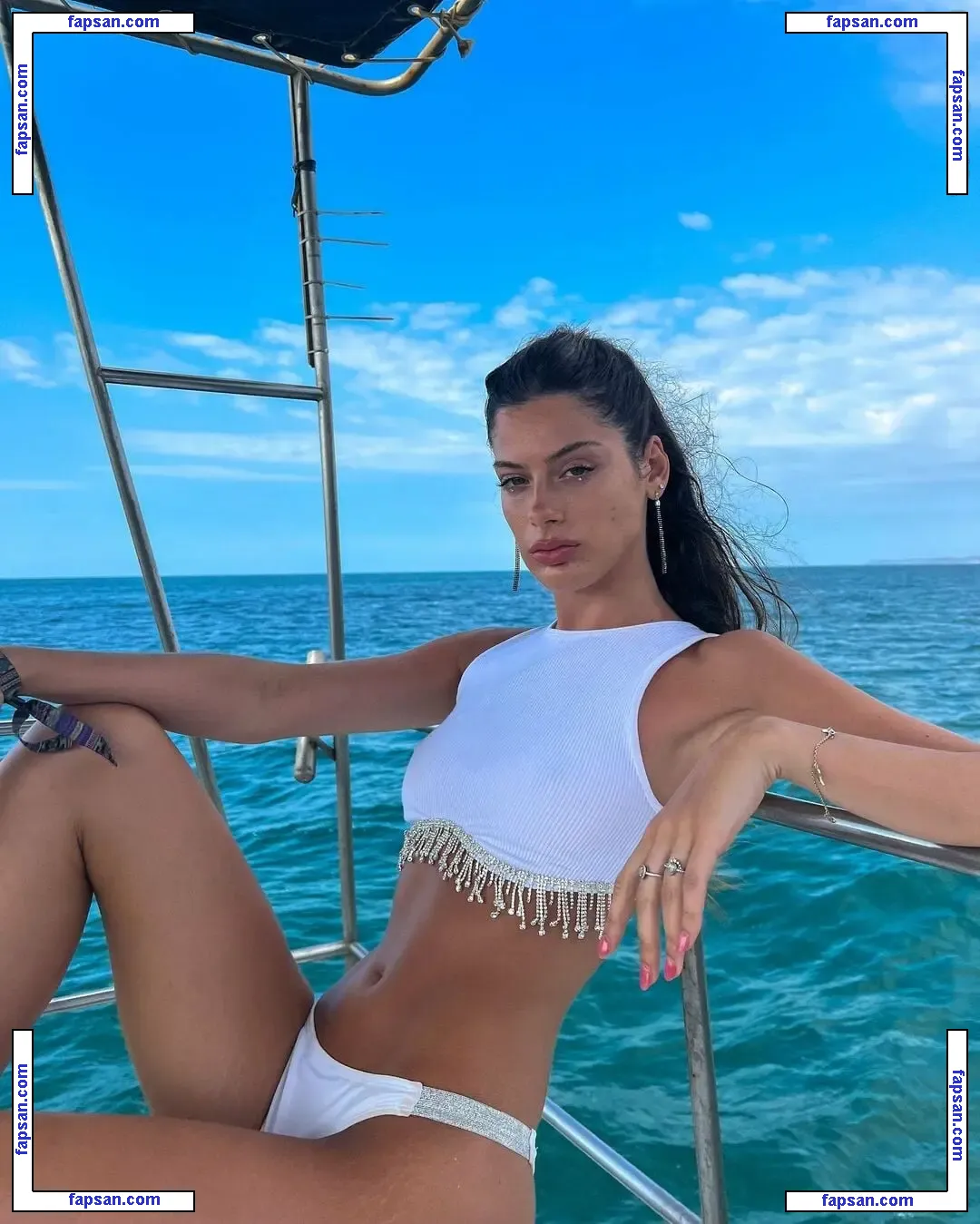 Sofi Santos голая фото #0005 с Онлифанс