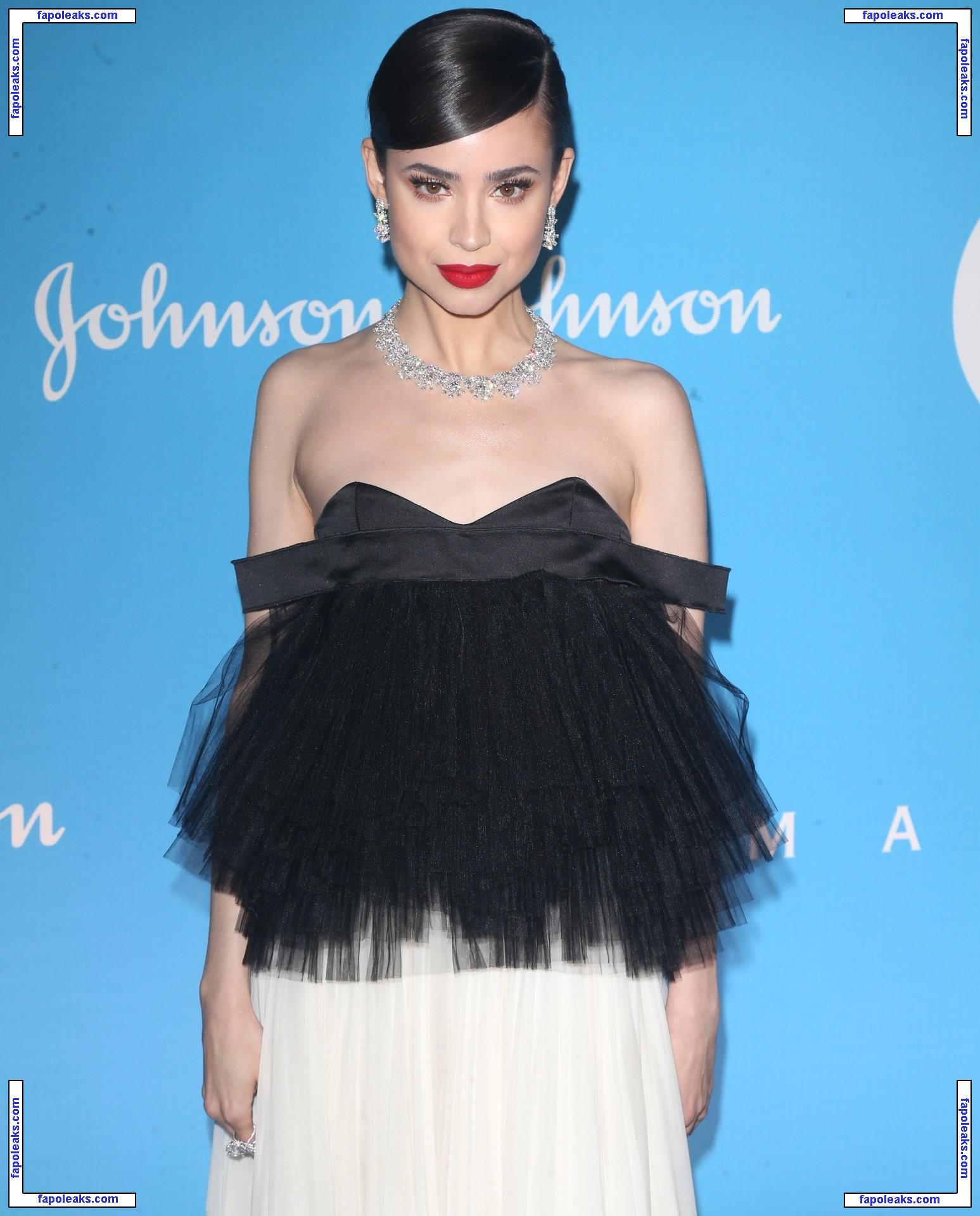 Sofia Carson / SofiaCarson / mariieeclaiiree голая фото #0036 с Онлифанс