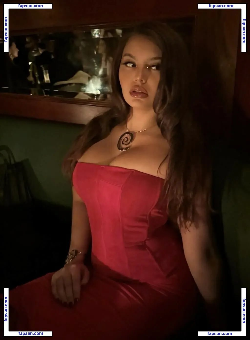 Sofia Jamora nude photo #1473 from OnlyFans