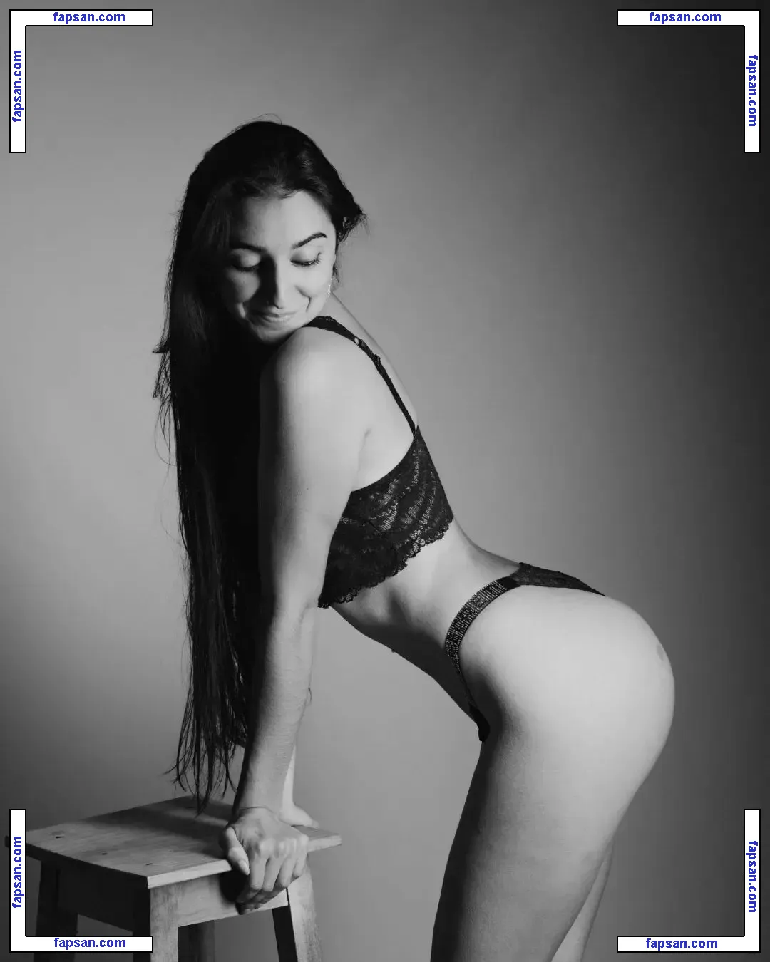 Sofia Morais nude photo #0038 from OnlyFans