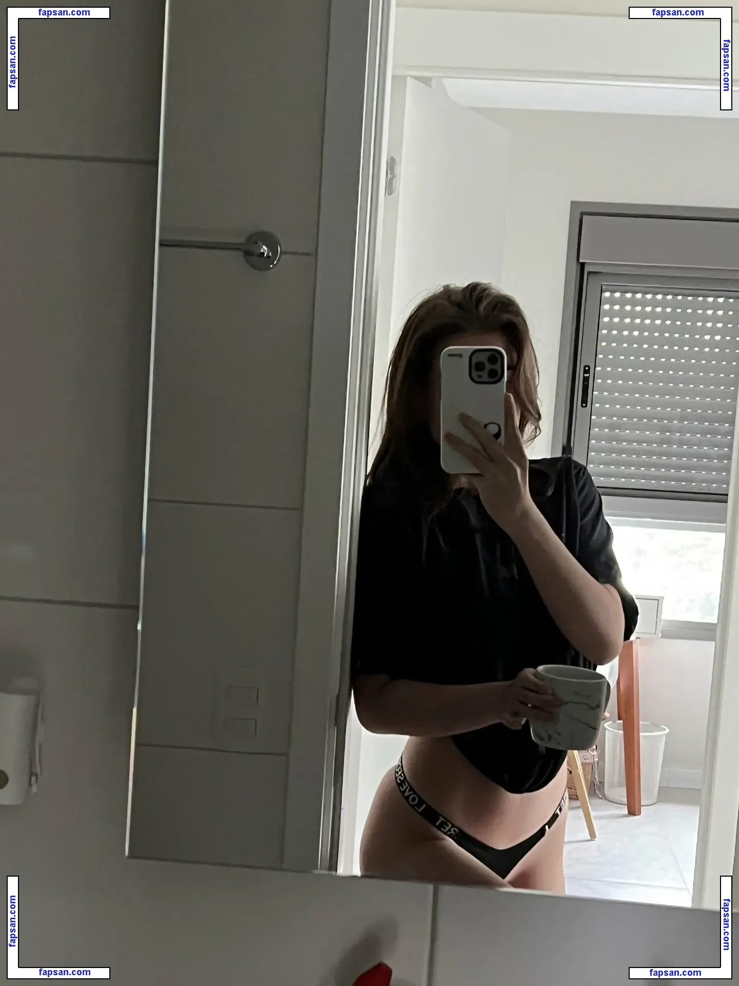 Sofia Santino nude photo #0004 from OnlyFans
