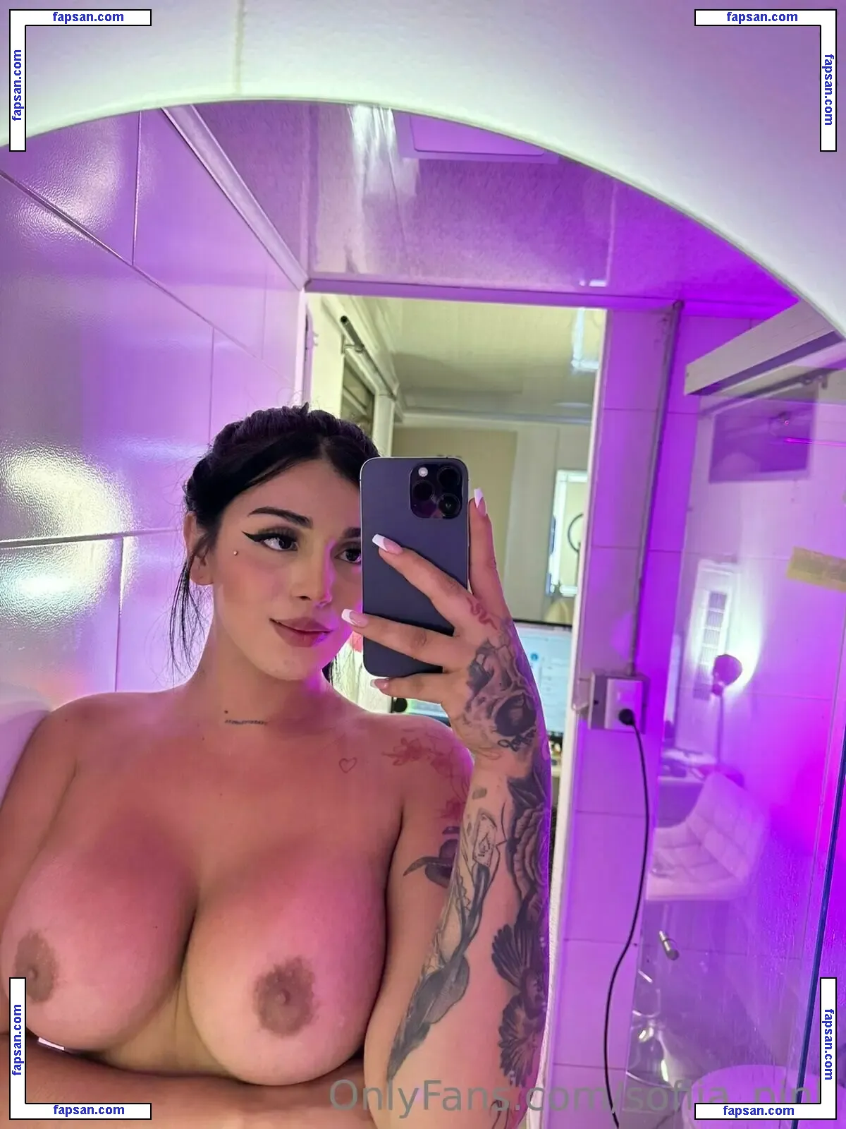 Sofia Wilches nude photo #0023 from OnlyFans