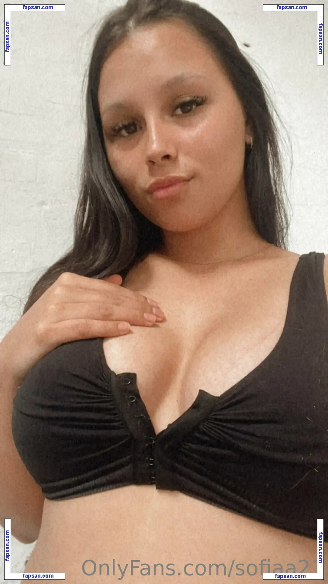 sofiaa21 nude photo #0004 from OnlyFans