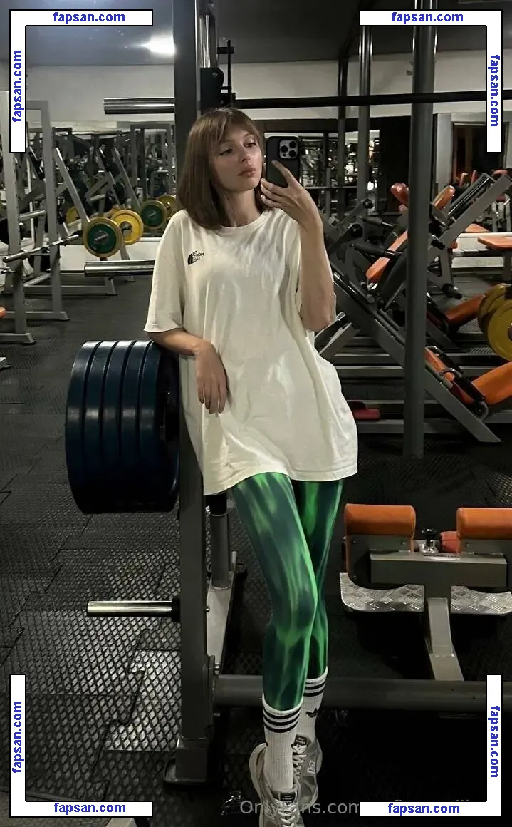 sofiaaamillerrr nude photo #0032 from OnlyFans