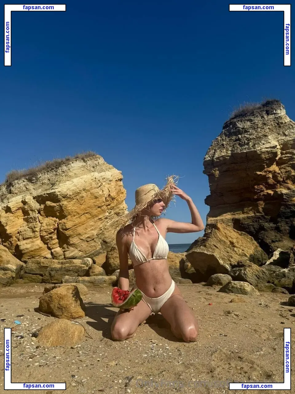 sofiaaamillerrr nude photo #0046 from OnlyFans