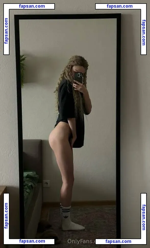 sofiaaamillerrr nude photo #0047 from OnlyFans