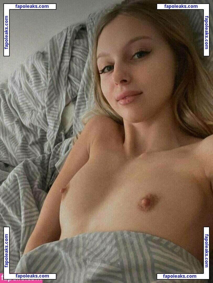 sofialien / badsofia nude photo #0009 from OnlyFans