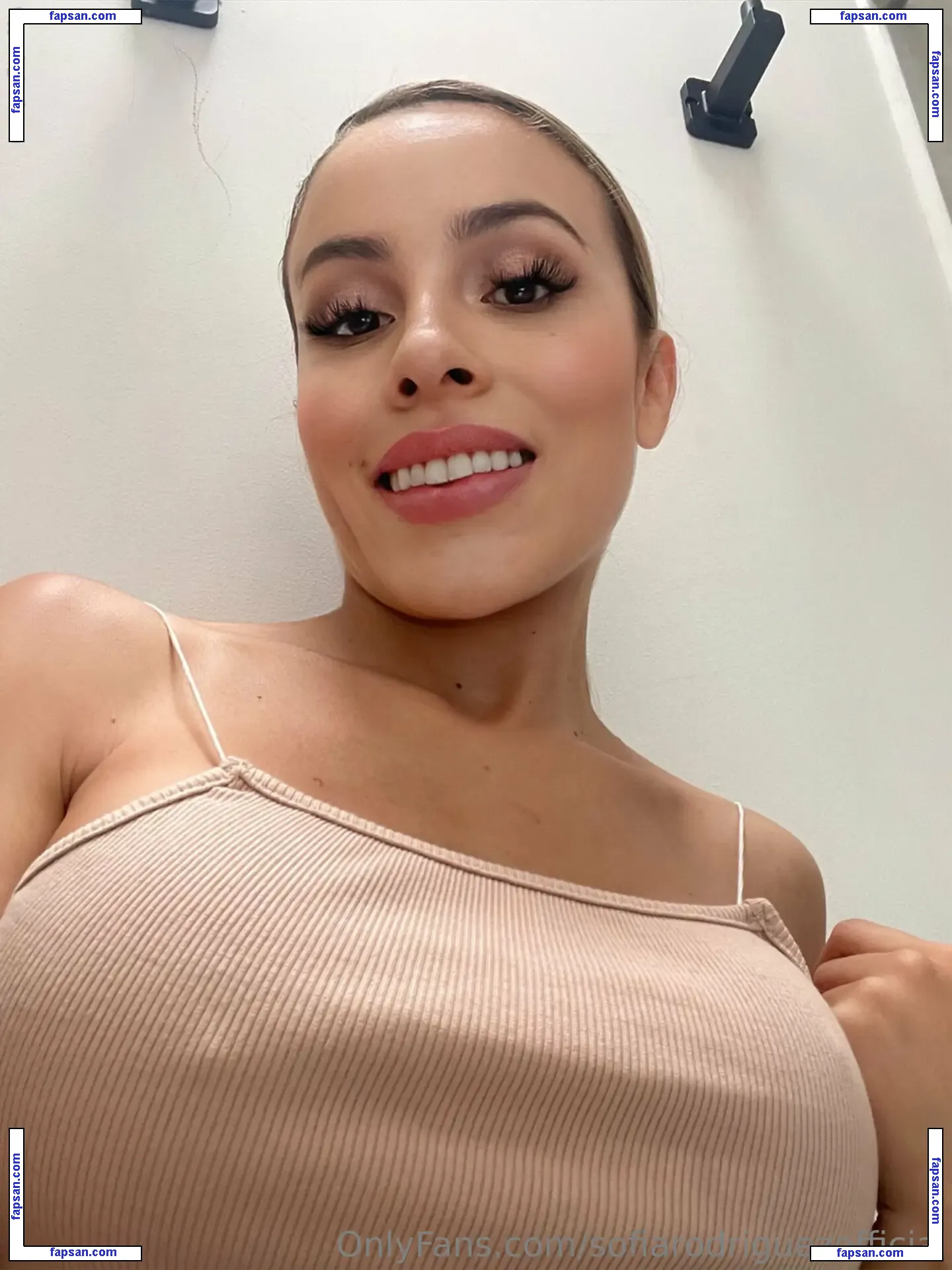 sofiarodriguezofficial nude photo #0055 from OnlyFans