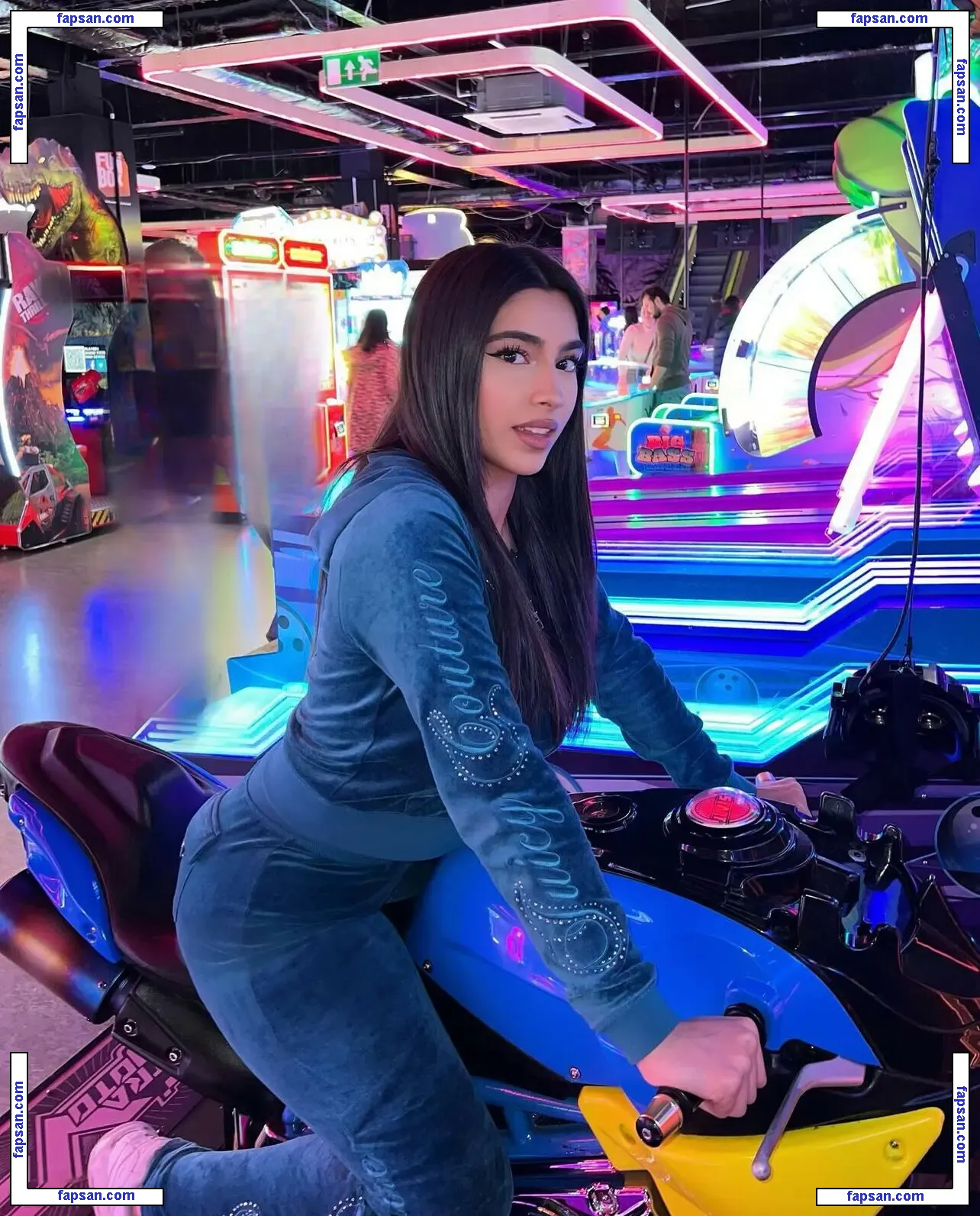 sofiashahedd голая фото #0002 с Онлифанс