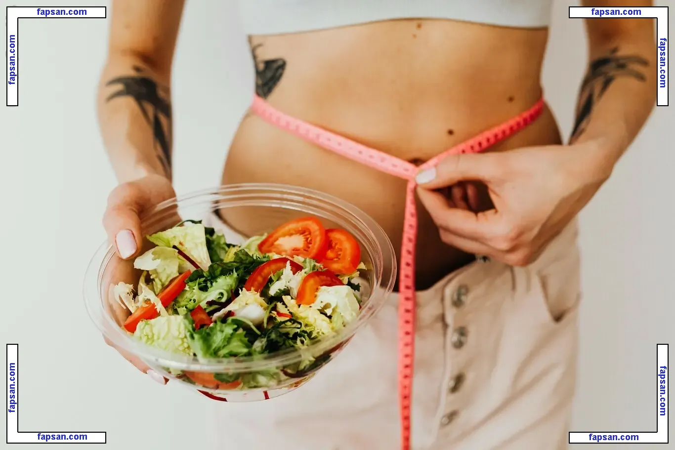 Sofiavictoria_soki nude photo #0002 from OnlyFans