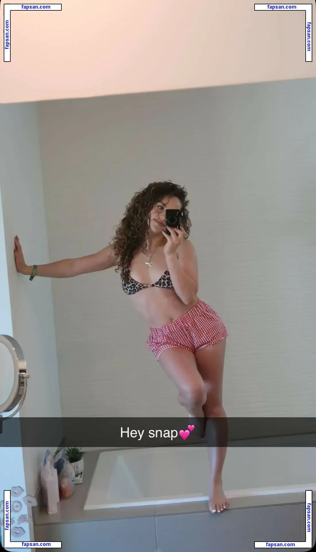 Sofie Dossi nude photo #0165 from OnlyFans