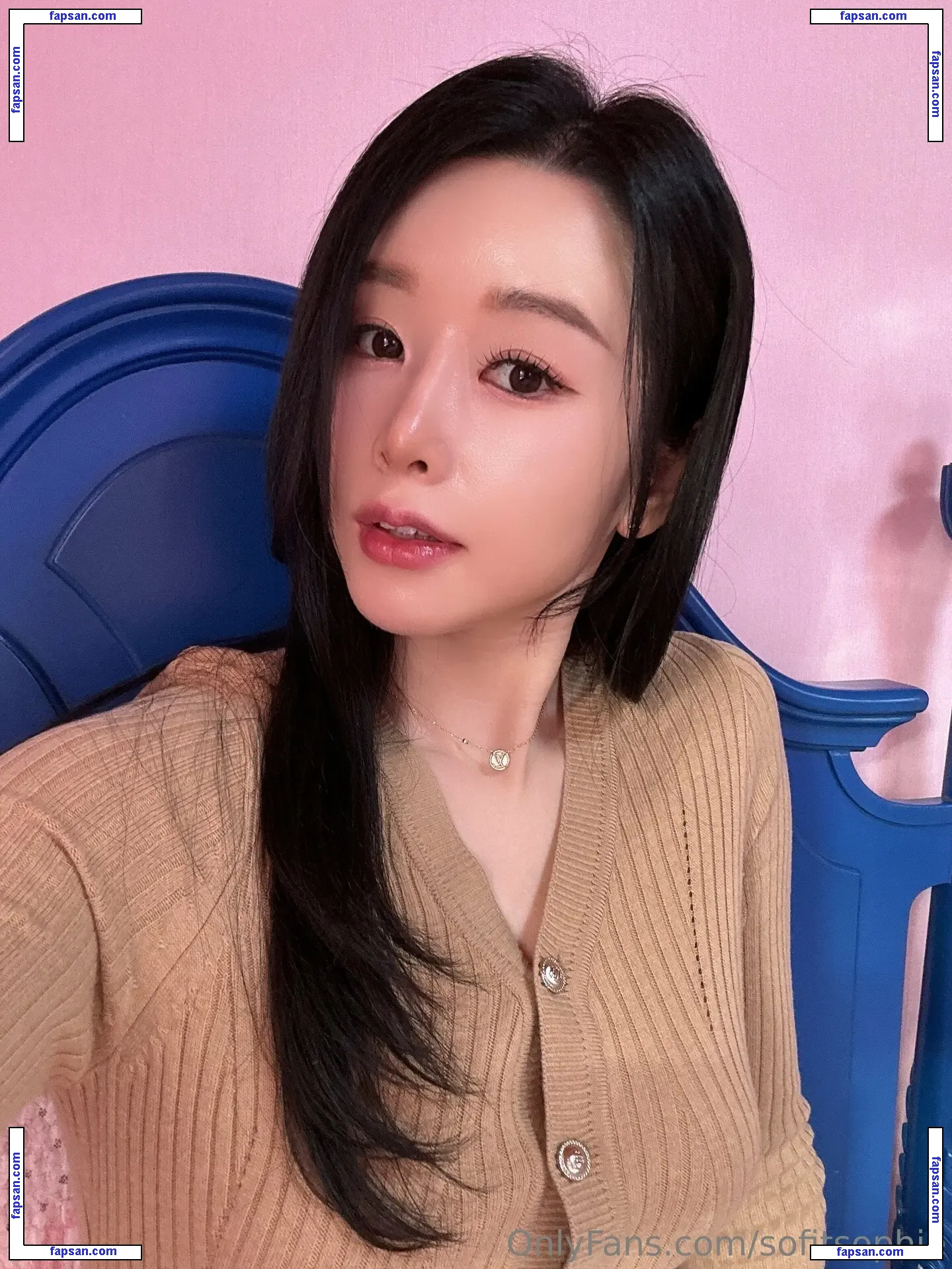 sofitsophie nude photo #0009 from OnlyFans