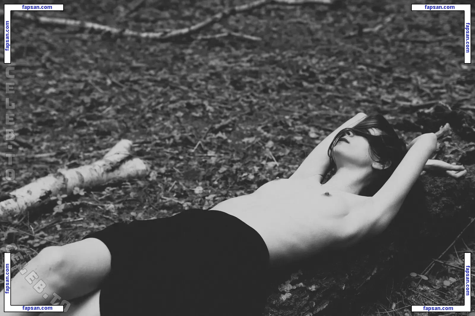 Softest Rain голая фото #0033 с Онлифанс