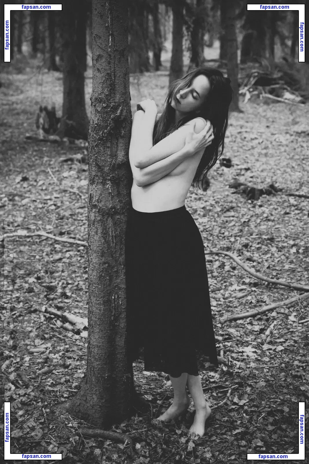 Softest Rain голая фото #0041 с Онлифанс