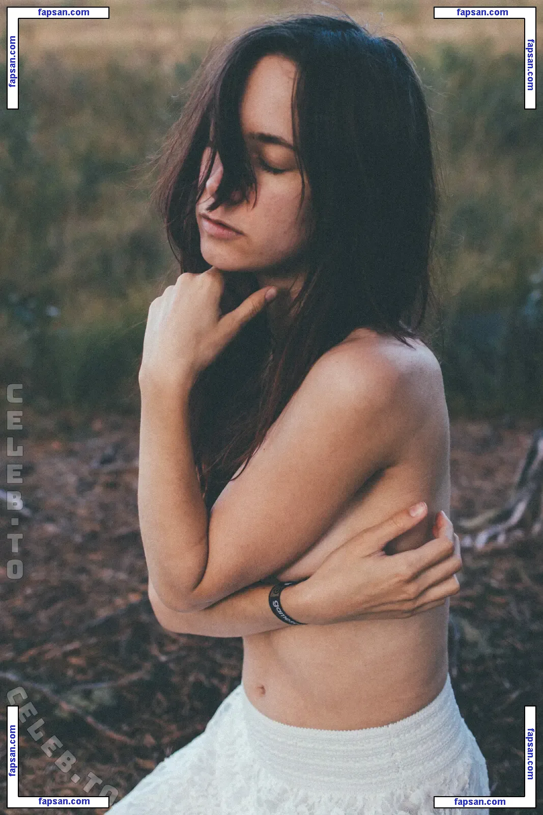 Softest Rain голая фото #0043 с Онлифанс