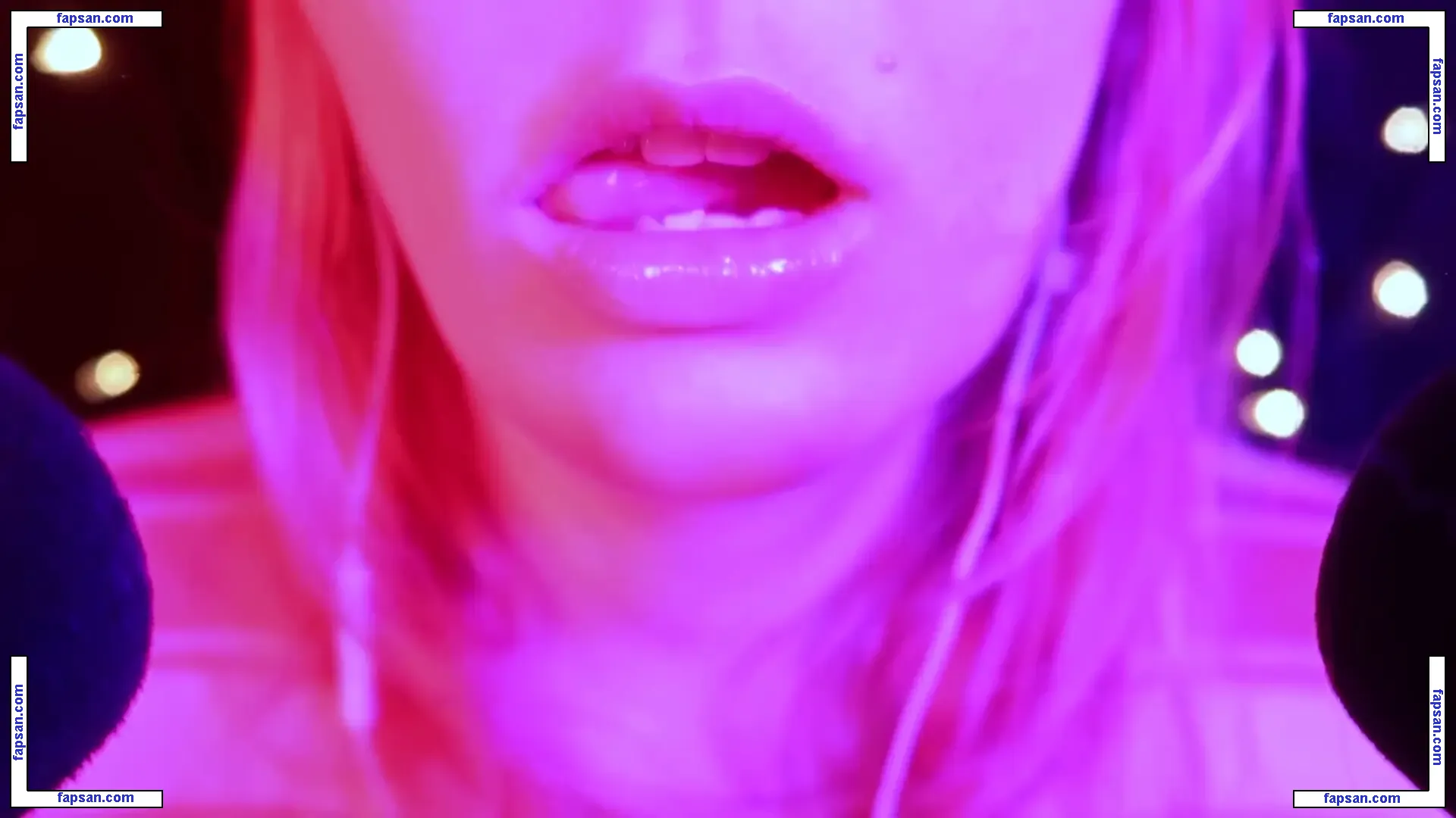 softlygaloshes голая фото #0015 с Онлифанс