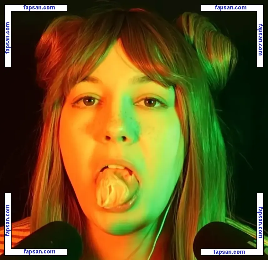 softlygaloshes голая фото #0024 с Онлифанс