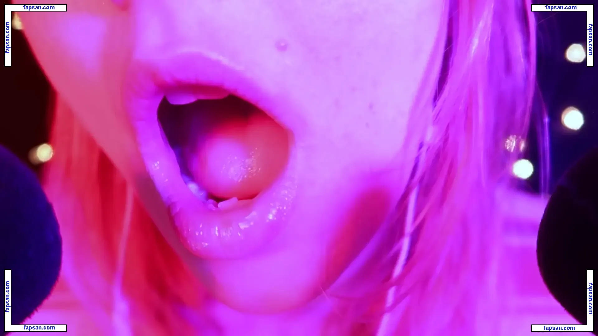 softlygaloshes голая фото #0030 с Онлифанс