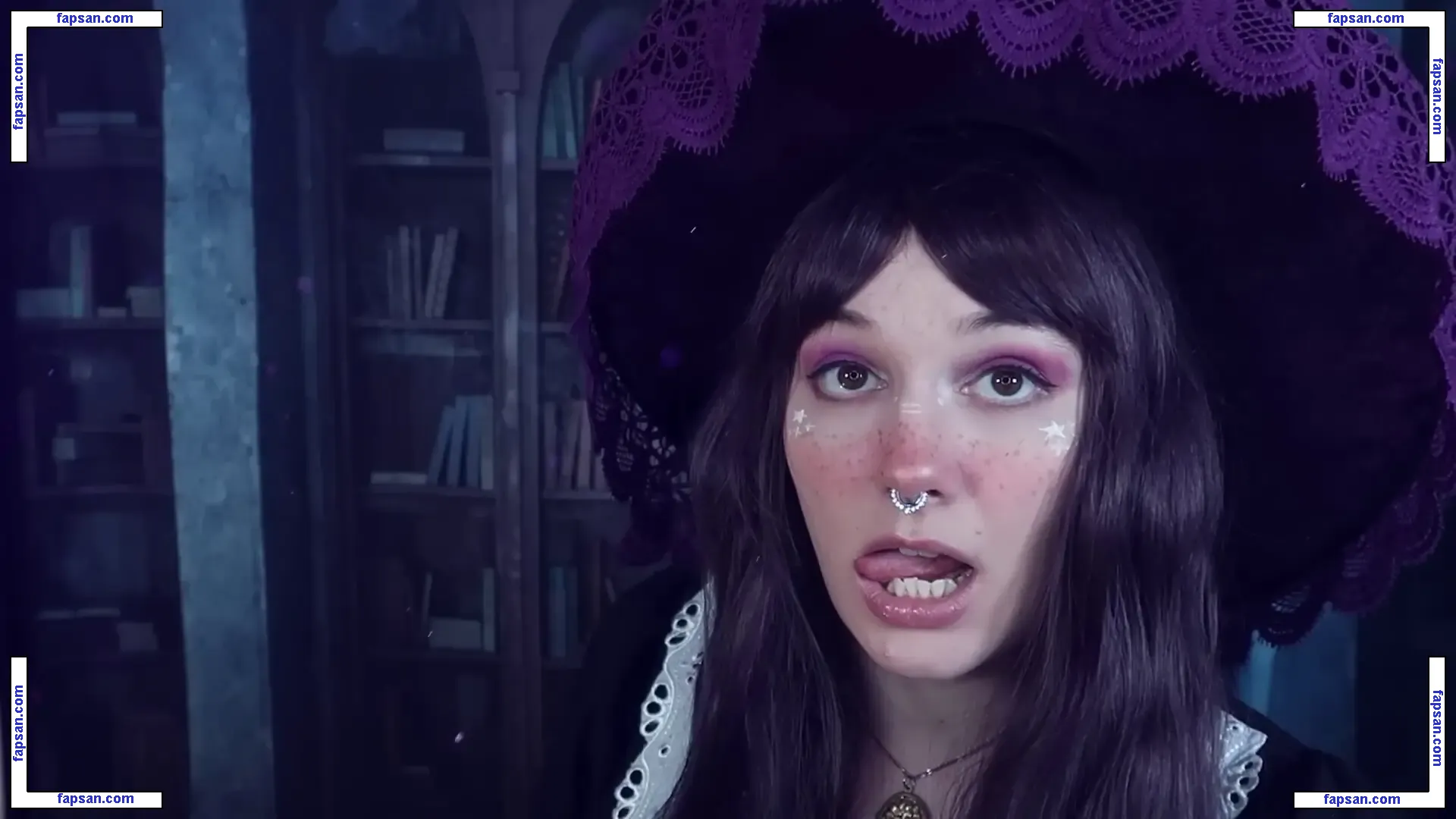 softlygaloshes голая фото #0055 с Онлифанс