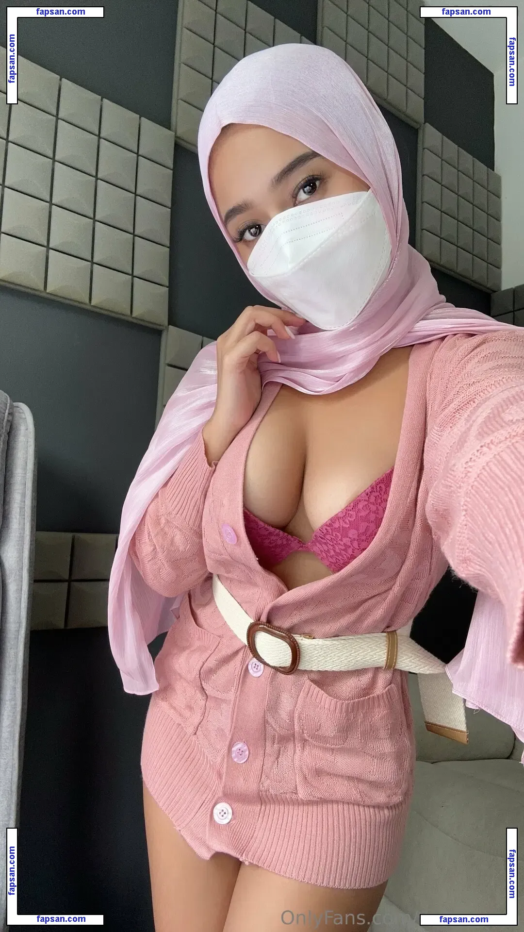 softyasmin nude photo #0002 from OnlyFans