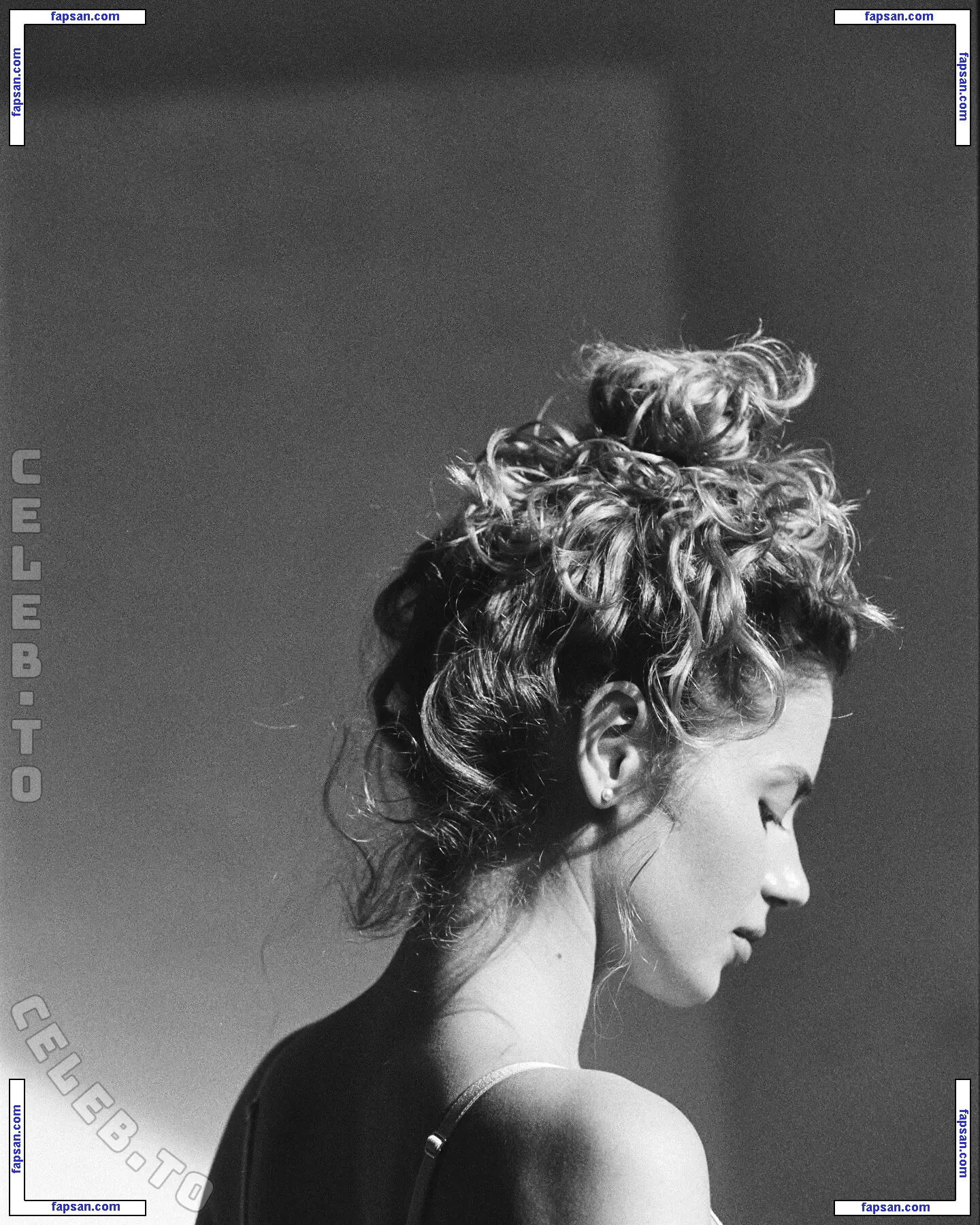 Sofya Mitropoliya nude photo #0005 from OnlyFans