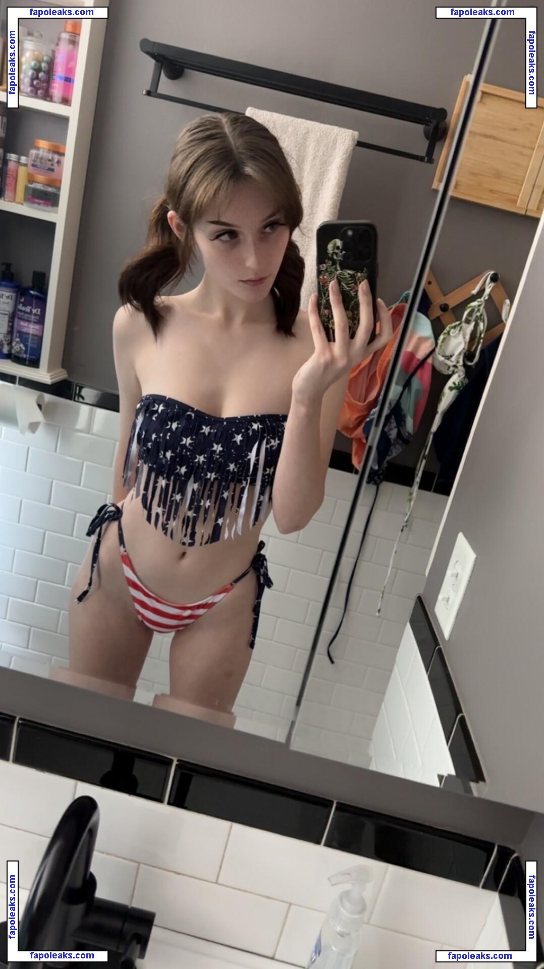 Soggyalien22 nude photo #0639 from OnlyFans