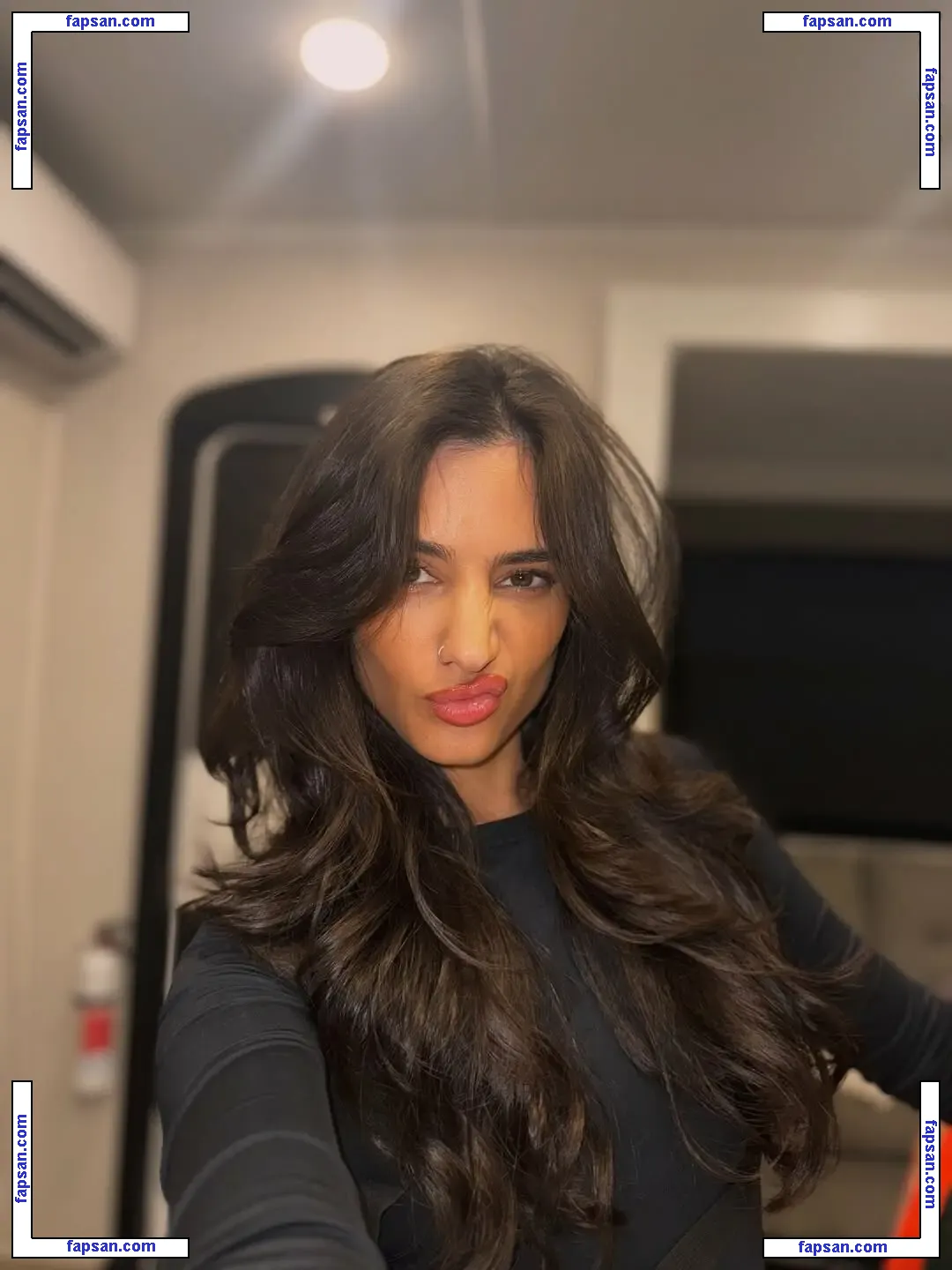 Sol Rodriguez nude photo #0004 from OnlyFans