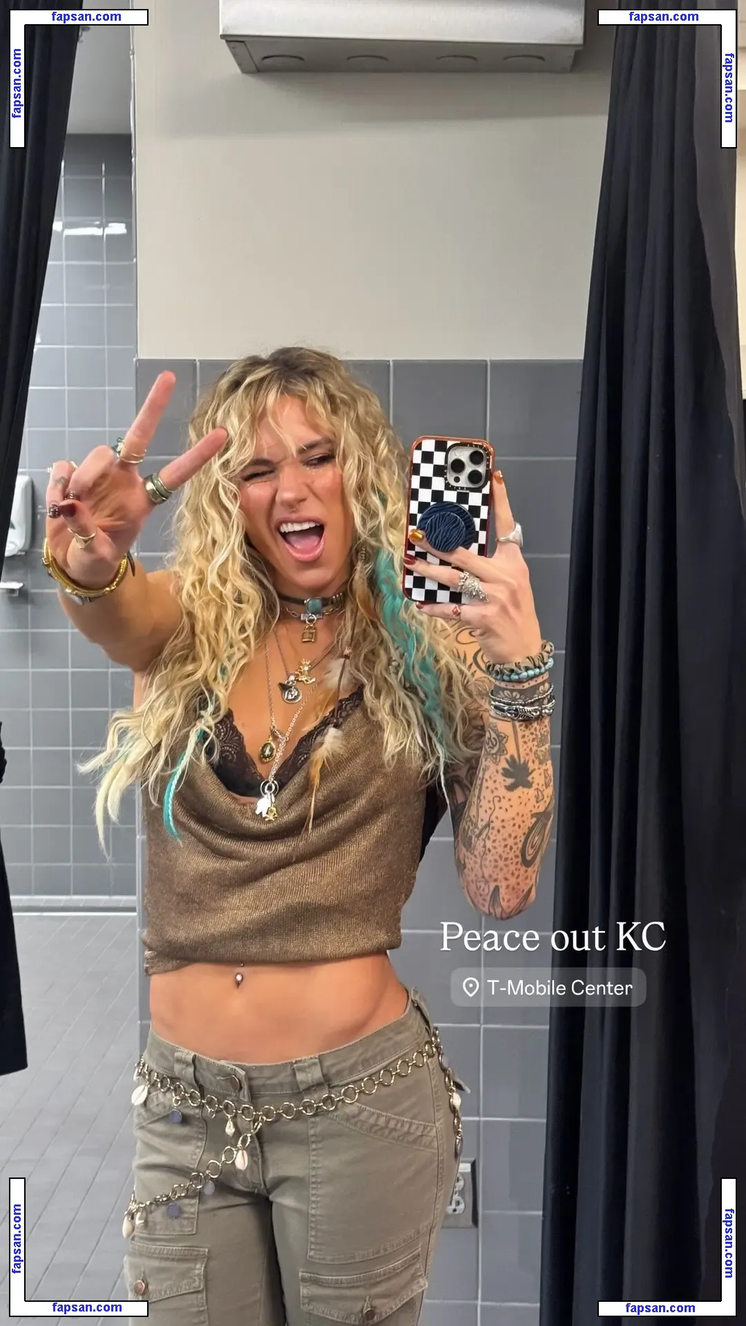 Sol Ruca nude photo #0251 from OnlyFans