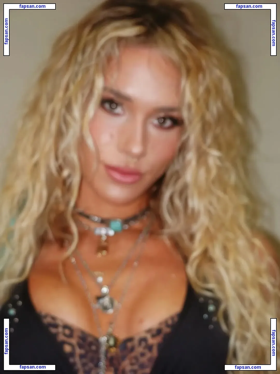 Sol Ruca nude photo #0258 from OnlyFans