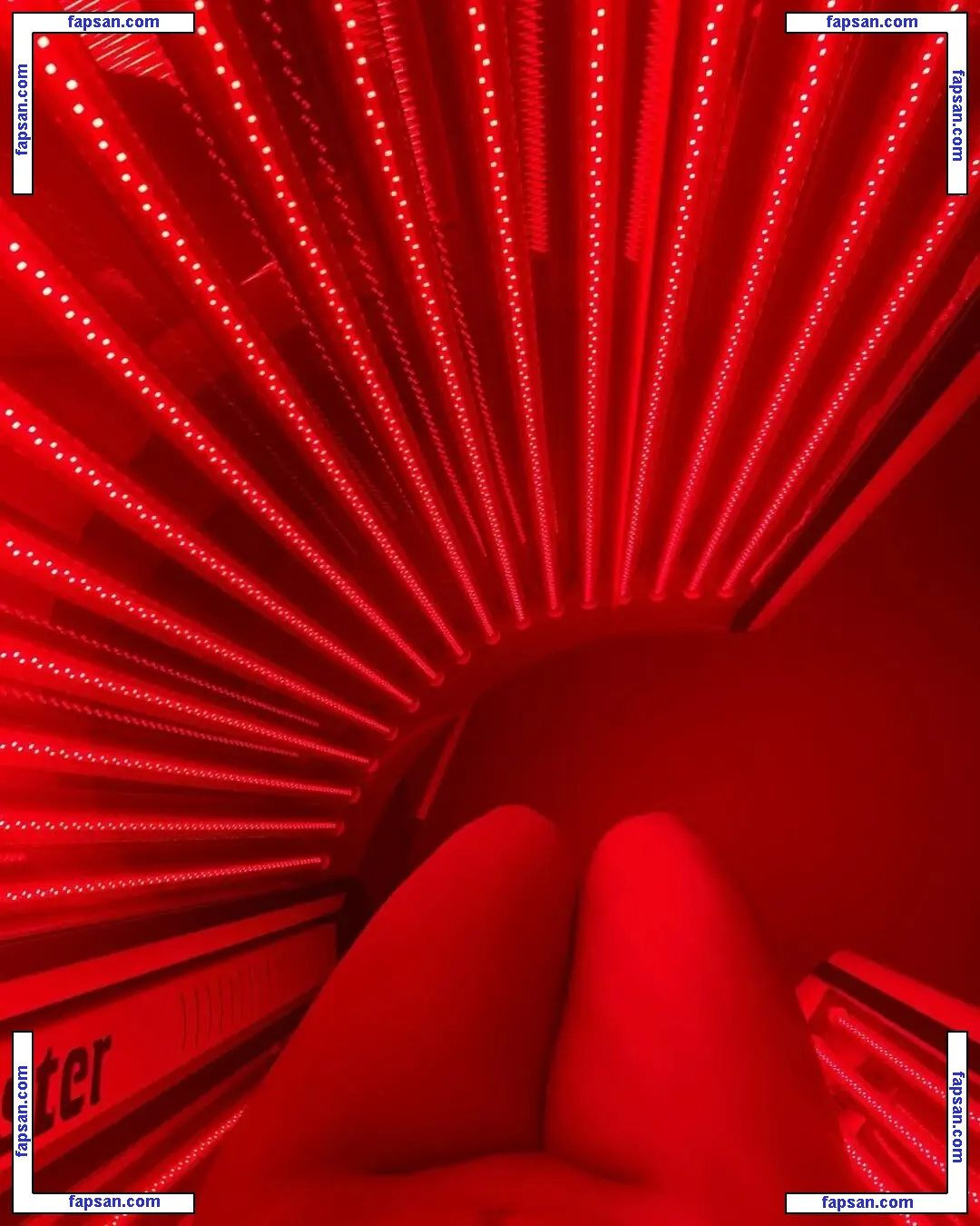 Soleyfaye nude photo #0017 from OnlyFans