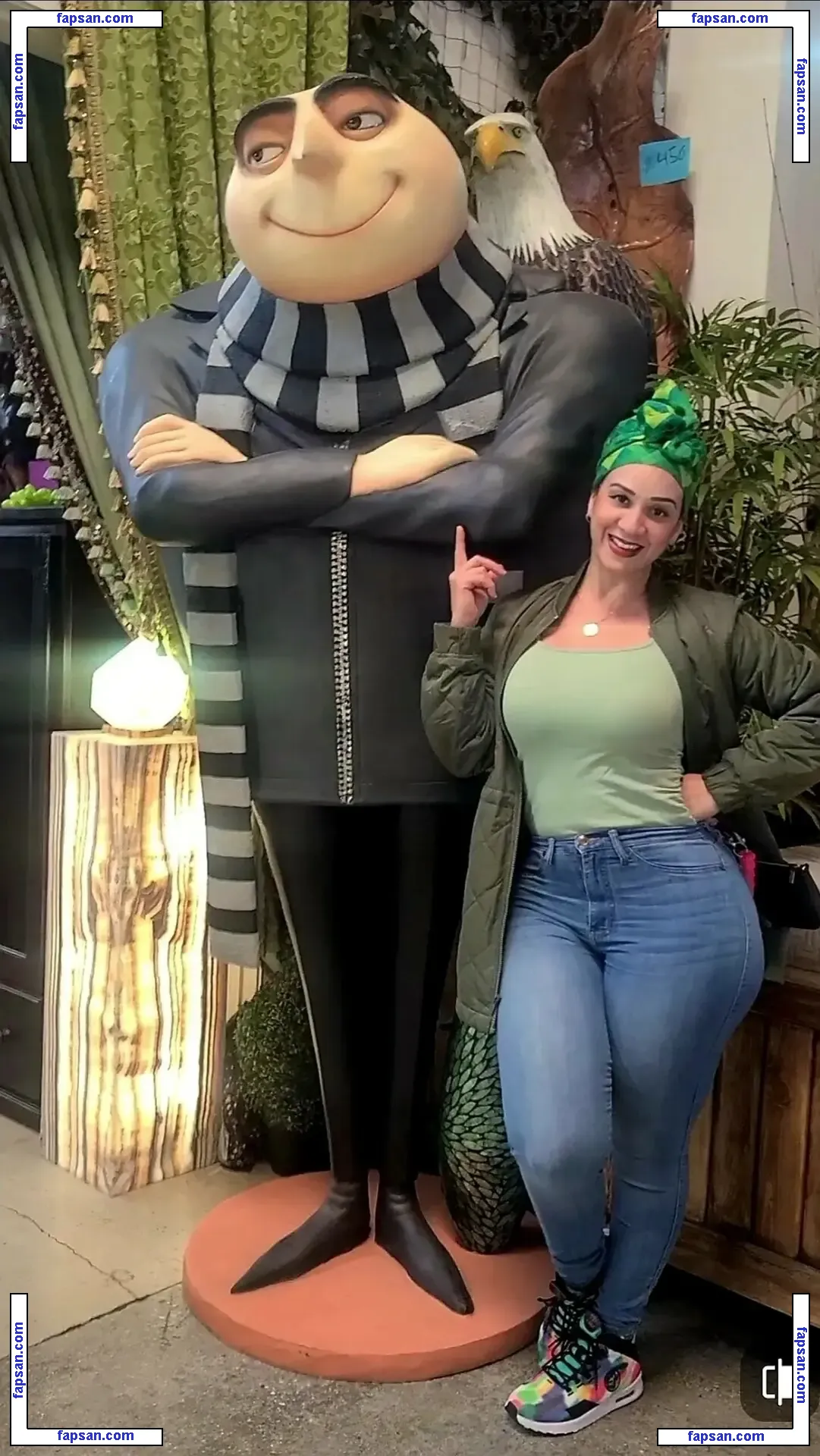 Somaly C Rodriguez голая фото #0005 с Онлифанс