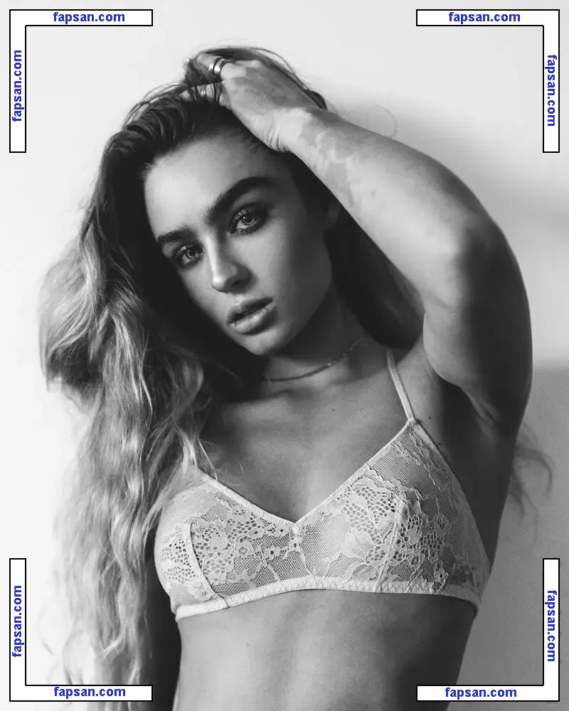 Sommer Ray nude photo #1139 from OnlyFans