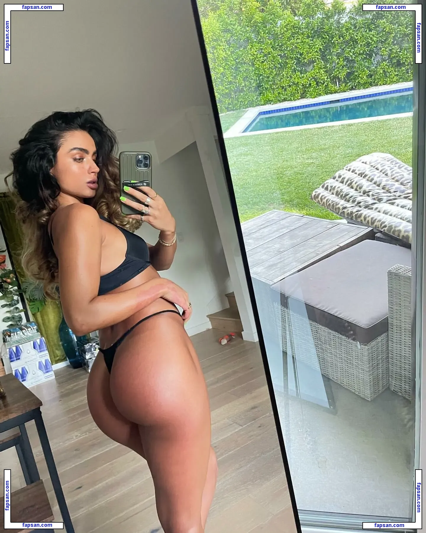 Sommer Ray nude photo #1930 from OnlyFans