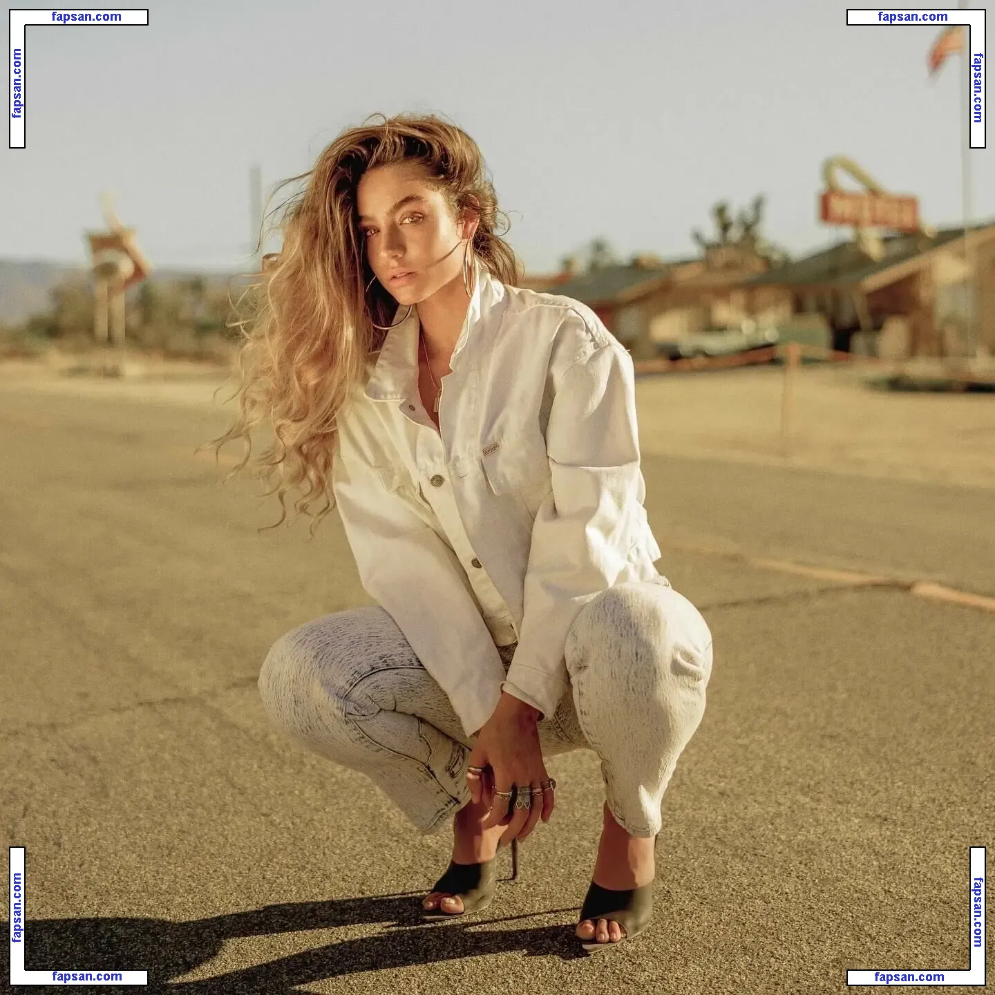 Sommer Ray nude photo #3520 from OnlyFans