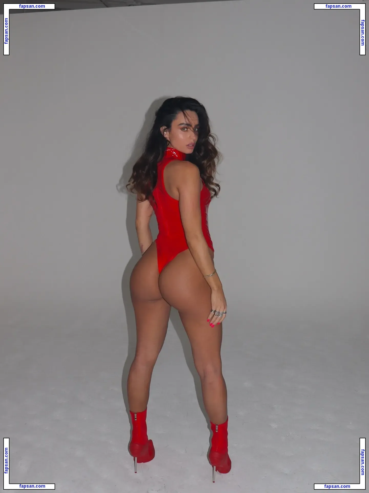 Sommer Ray nude photo #3589 from OnlyFans