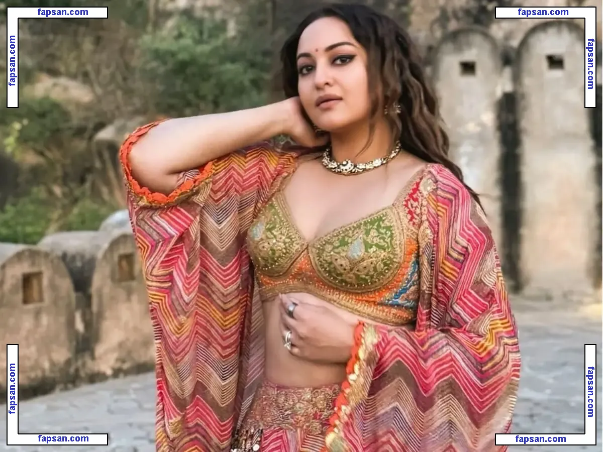 Sonakshi Sinha nude photo #0008 from OnlyFans