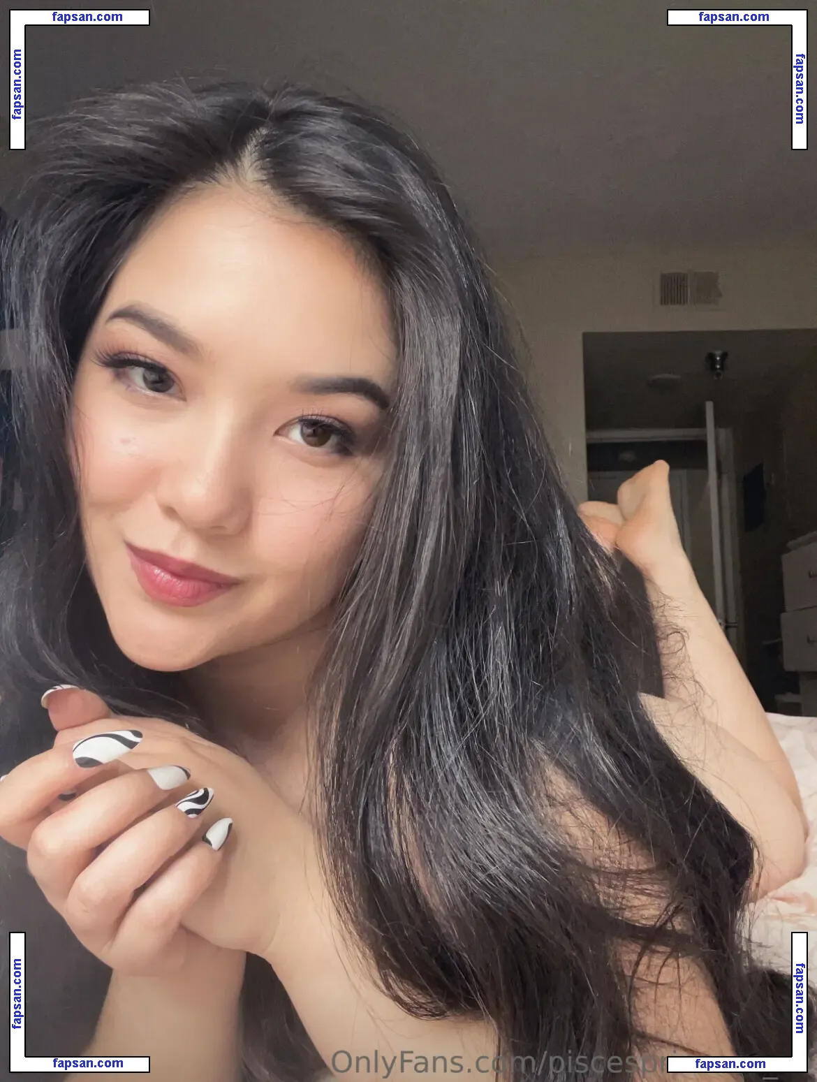 Sonia Elsie ASMR nude photo #0013 from OnlyFans