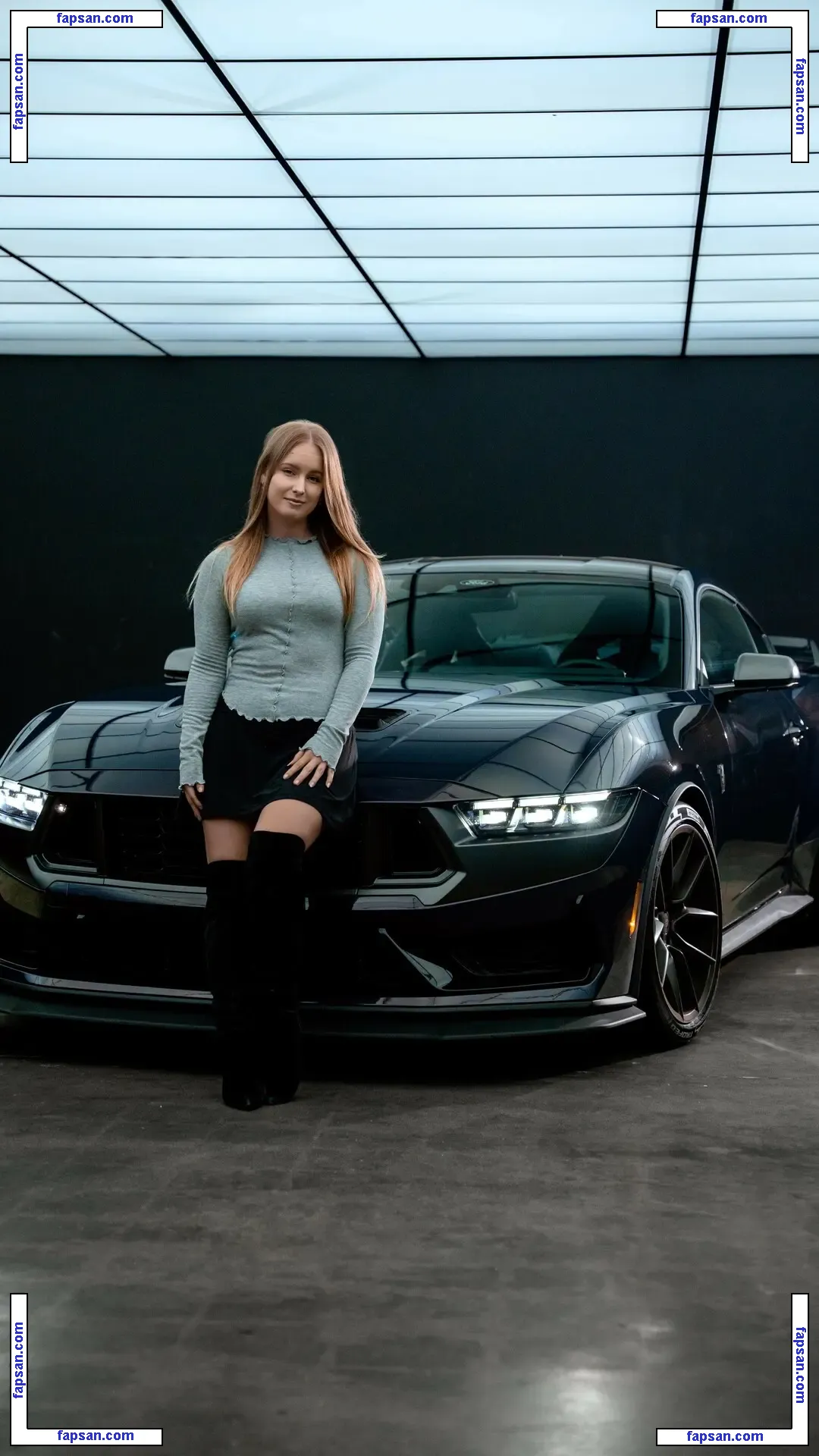 Sonja Reid aka OMGitsfirefoxx голая фото #0001 с Онлифанс