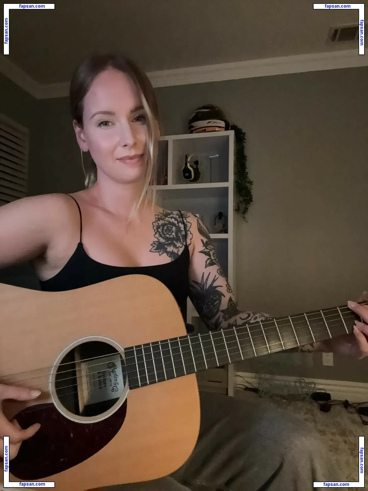 Sonja Reid nude photo #0212 from OnlyFans