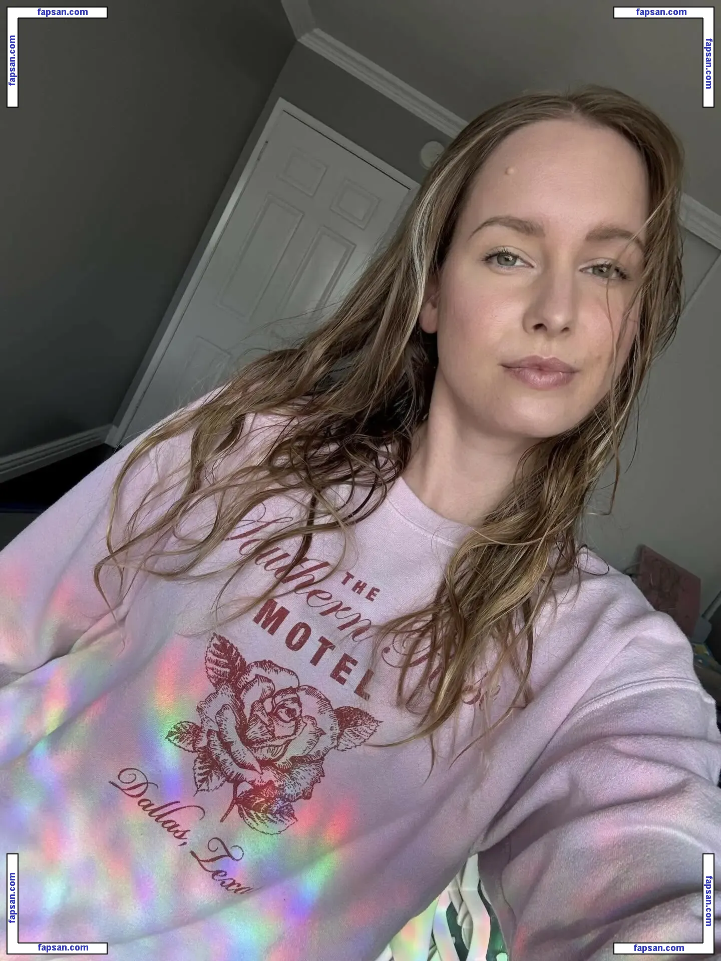 Sonja Reid nude photo #0221 from OnlyFans