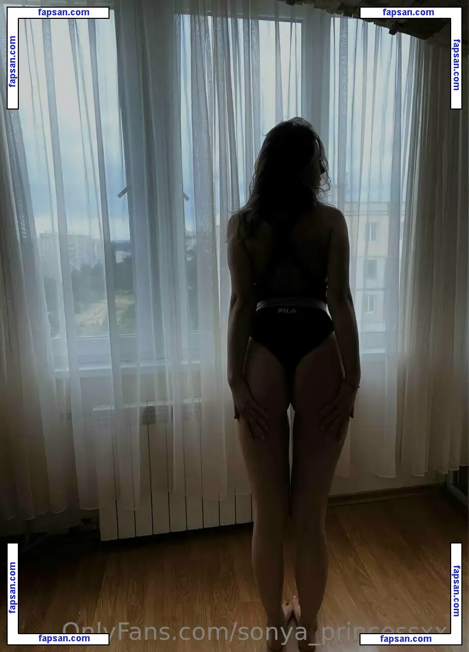 sonya_princessxxx nude photo #0004 from OnlyFans