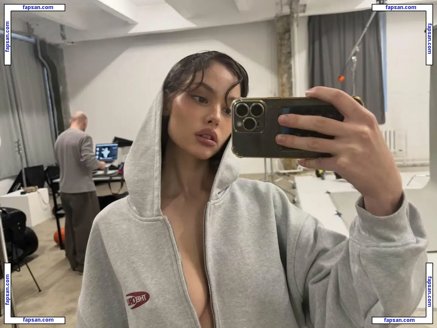 Sonya Zoloeva голая фото #0220 с Онлифанс