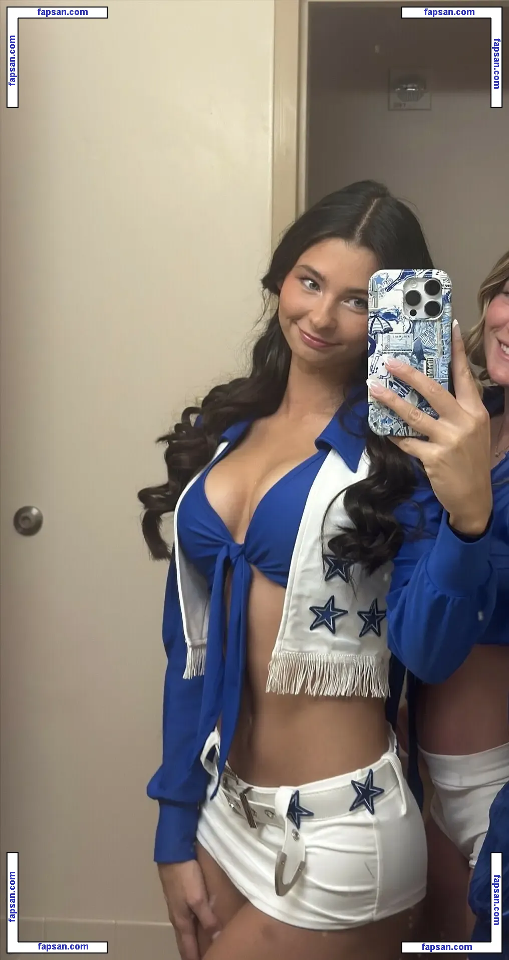 Soph Herriot голая фото #0003 с Онлифанс