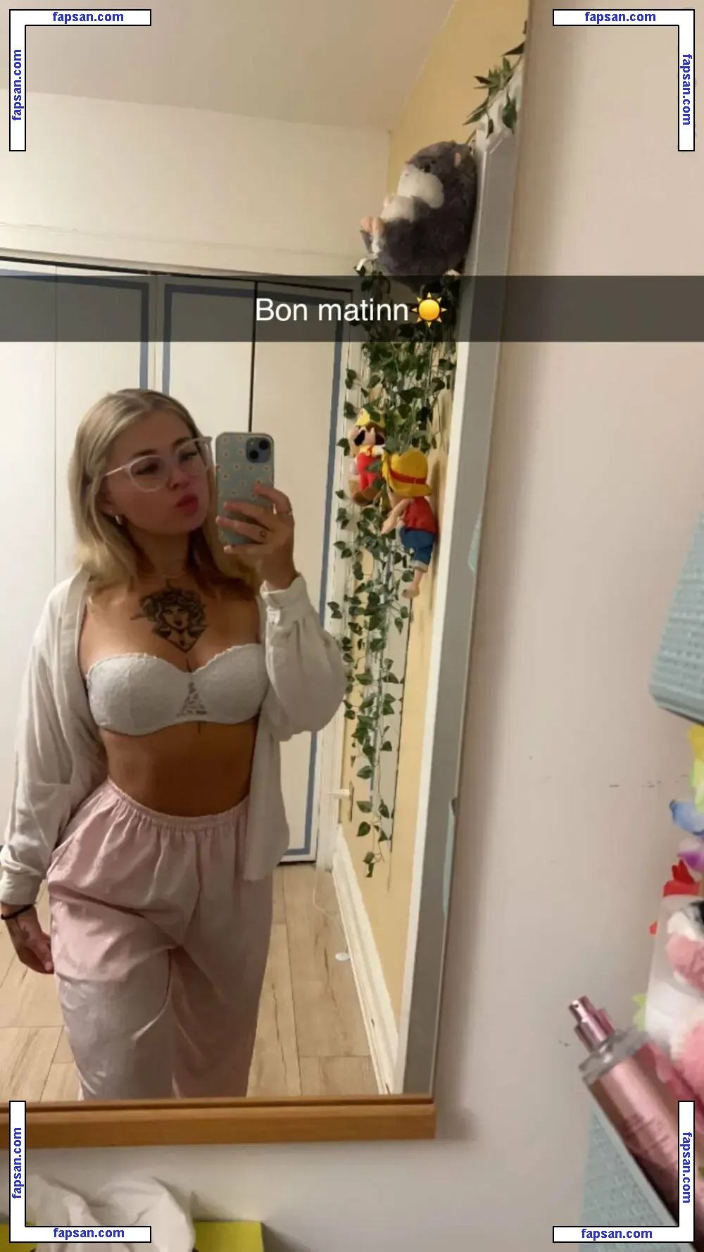 Soph_labe nude photo #0010 from OnlyFans